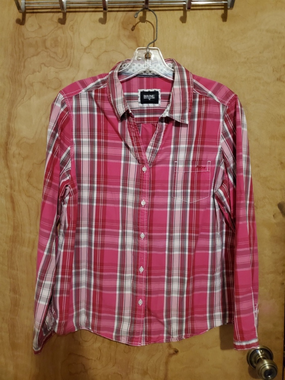 #752 Women's shirt by Maine